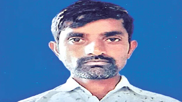 లారీ ఢీకొని వ్యక్తి మృతి