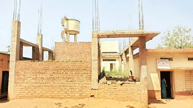 సమస్యల బడి