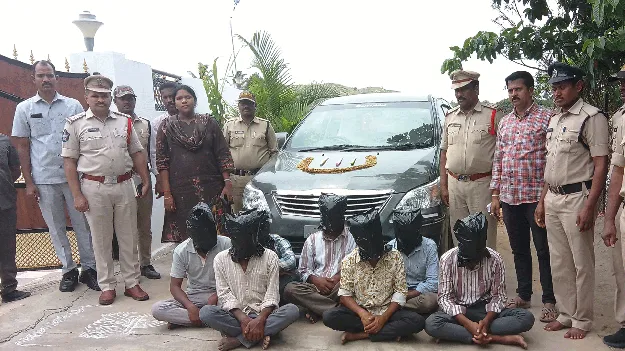 నకిలీ బంగారు ముఠా గుట్టురట్టు