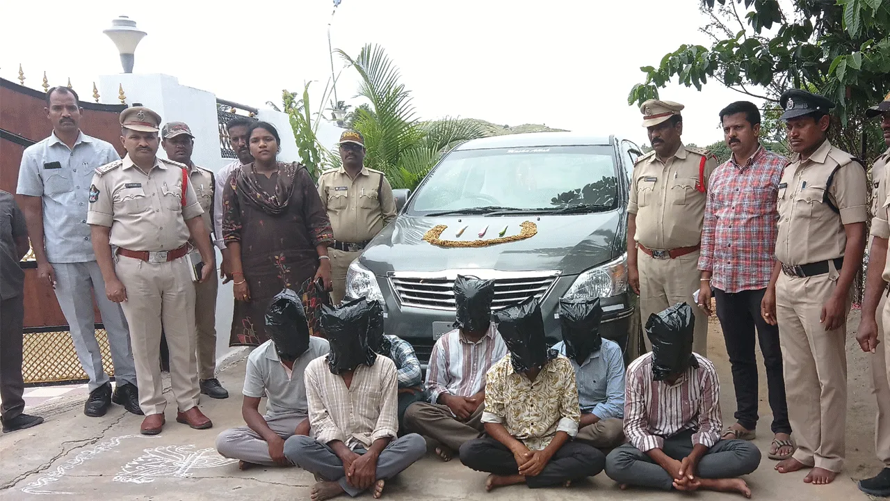 నకిలీ బంగారు ముఠా గుట్టురట్టు