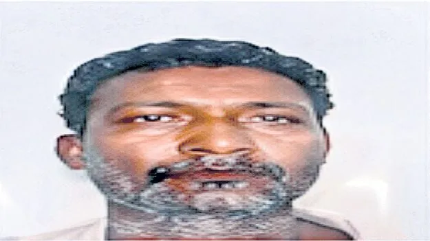 వెలపాలెంలో దారుణ హత్య