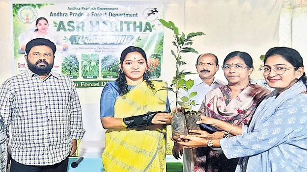 పర్యావరణ పరిరక్షణకు అందరి భాగస్వామ్యం 