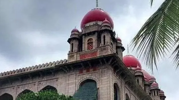 బాలికల పాఠశాలకు భవనాలు ఇవ్వరా?