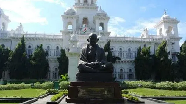 పారాక్వాట్‌ గడ్డి మందును నిషేధించాలి