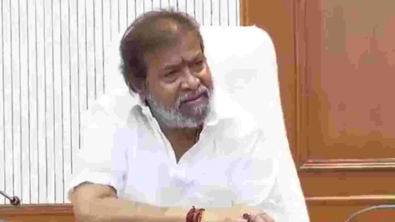 అనుమతుల్లేని ఆయుష్‌ ఆస్పత్రులపై చర్యలు