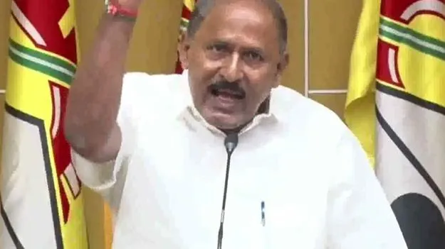 ఉద్యోగుల కల నెరవేర్చిన ప్రభుత్వం: రామకృష్ణ