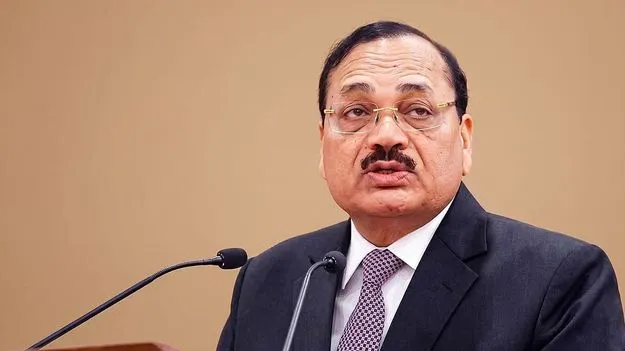 పర్యావరణ వాదులపై సీజేఐ వ్యాఖ్యలు ఆందోళనకరం