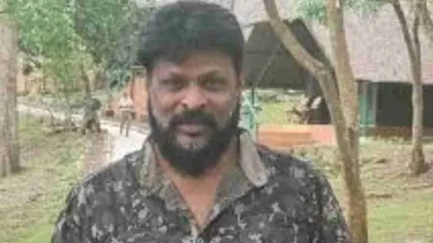 ఫోన్‌ ట్యాపింగ్‌ కేసీఆర్‌, కేటీఆర్‌ చేయించిందే: చికోటి