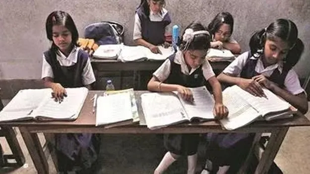 ఒకటో తరగతి అడ్మిషన్లపై స్పష్టతనివ్వాలి