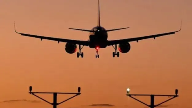 50 శాతం వాణిజ్య విమానాల్లో సాంకేతిక లోపాలు