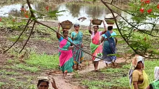 వీబీజీ రామ్‌జీ చట్టాన్ని వ్యతిరేకించాలిV