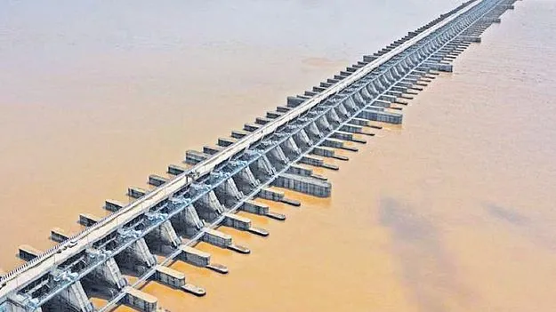 కాక రేపుతున్న కాళేశ్వరం!