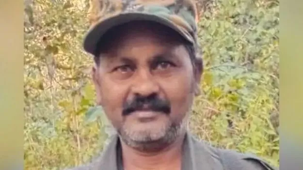 ఛత్తీస్‌గఢ్‌లో లొంగిపోయిన 