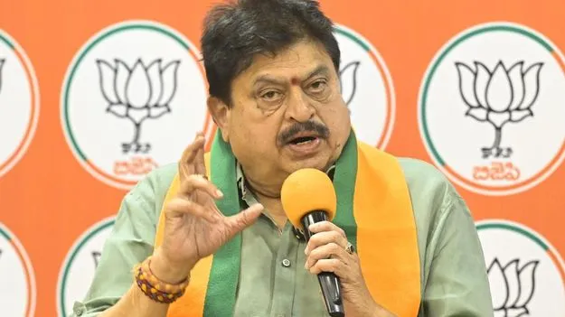 మాతో టచ్‌లో బీఆర్‌ఎస్‌ నాయకులు