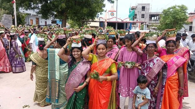 Rajanna Sircilla: వర్షాలు సమృద్ధిగా కురిపించు పోచమ్మతల్లీ