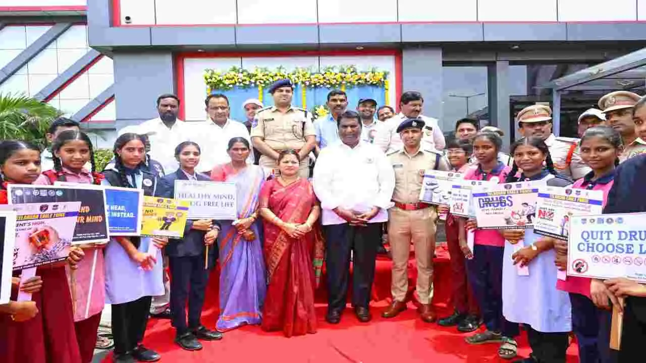 Jagtial:  విద్యార్థులు డ్రగ్స్‌కు దూరంగా ఉండాలి