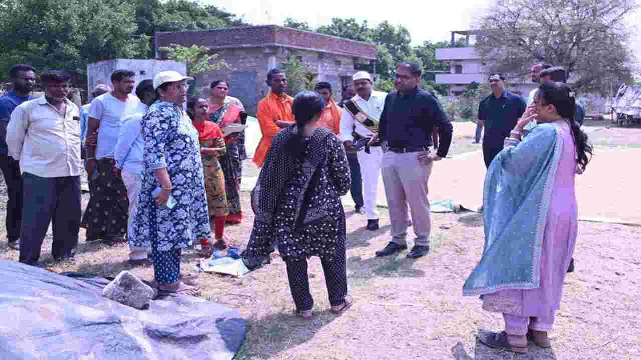 Peddapalli:  ధాన్యం సేకరణను వేగవంతం చేయాలి