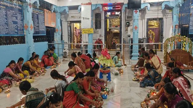Jagtial:  వైభవంగా కుంకుమ పూజలు