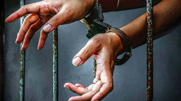 పాక్‌లో చొరబాటుకు యత్నించిన ముగ్గురి అరెస్టు