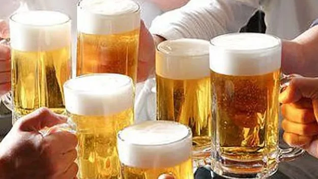 వేసవిలో బీర్ల కొరత!