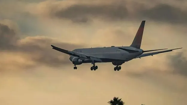 గల్ఫ్‌లోని తొమ్మిది దేశాల గగనతలం వాడొద్దు