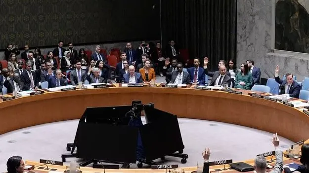 హోర్ముజ్‌లో బలప్రయోగం వద్దు