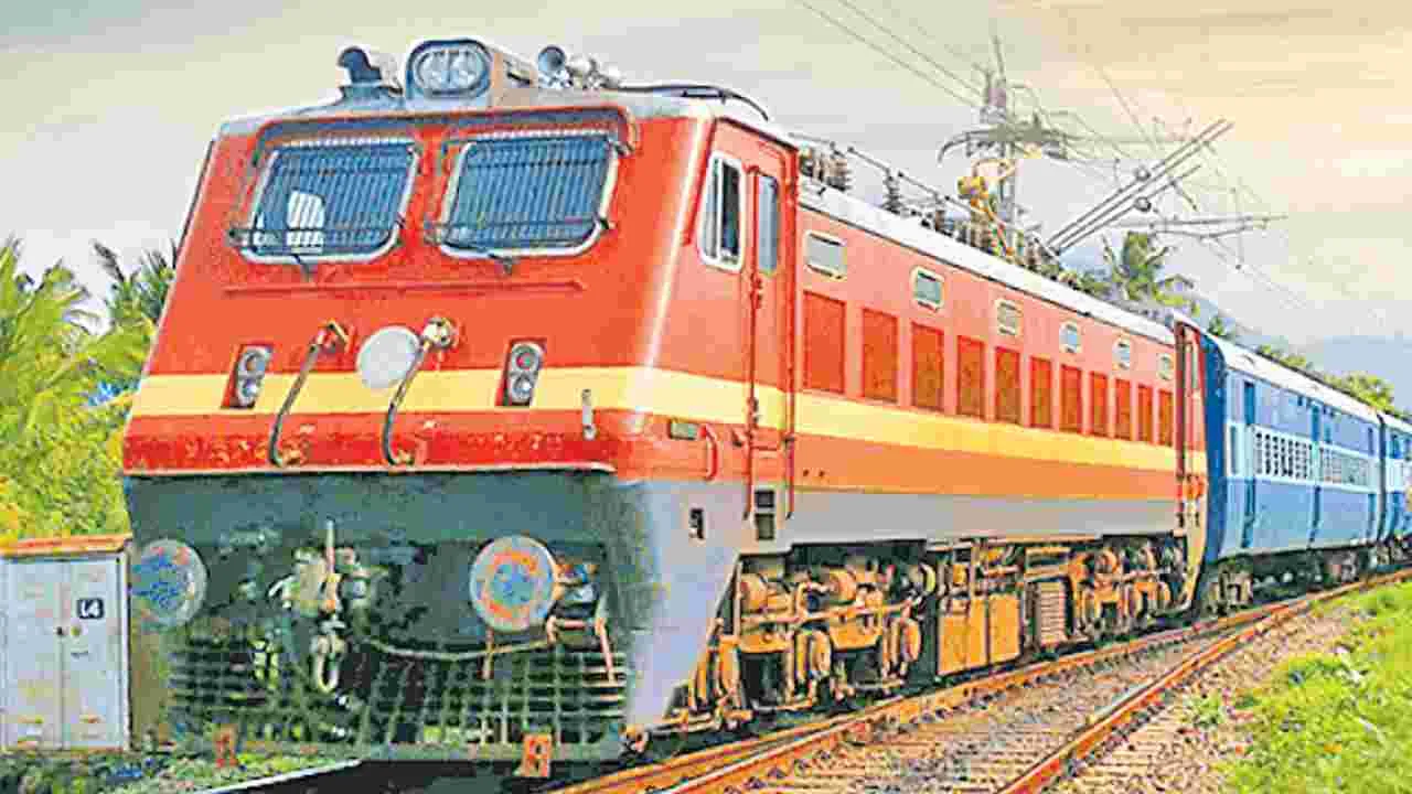 తెలంగాణ నుంచి 8 కొత్త రైళ్లు