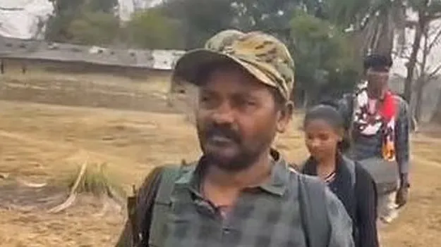 ఛత్తీస్‌గఢ్‌లో మావోయిస్టు పాపారావు లొంగుబాటు