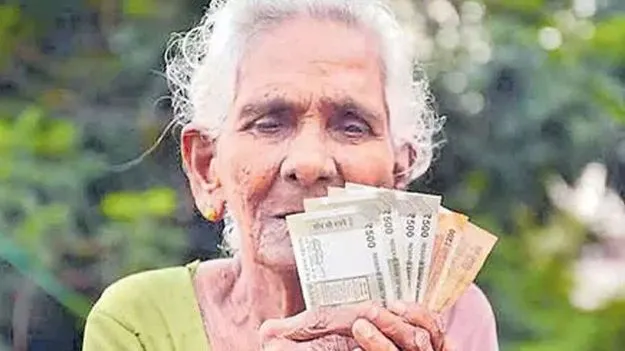 జూన్‌ 2 నుంచి 2లక్షల మందికి కొత్త పింఛన్లు