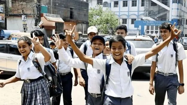 రేపటి నుంచి బడులకు వేసవి సెలవులు