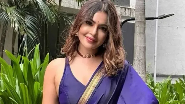 తమిళ బుల్లితెర నటి సుభాషిణి ఆత్మహత్య 