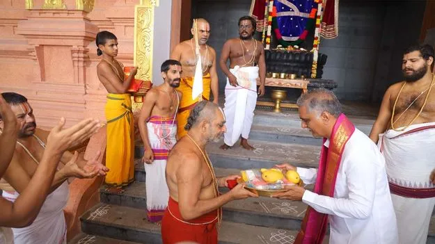 రేవంత్‌కు దేవుడంటే భయం లేదు.. భక్తి లేదు