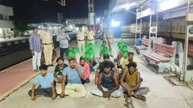 బిహార్‌ నుంచి తమిళనాడుకు..25 మంది బాలల అక్రమ రవాణా 