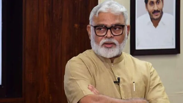 బాబును తిట్టండని మీ పార్టీ నేతలు చెప్పారా?