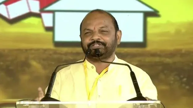 టీడీపీ వస్తే గడీలు కదులుతాయని భయమా?