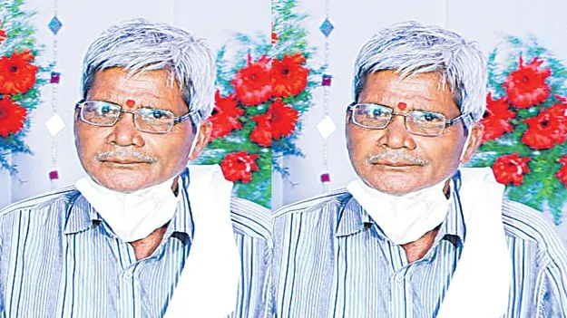 వరికొయ్యలు కాలుస్తూ ఊపిరాడక రైతు మృతి