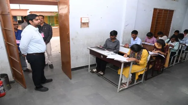 పరీక్ష కేంద్రాల్లో సౌకర్యాలు కల్పించాలి 