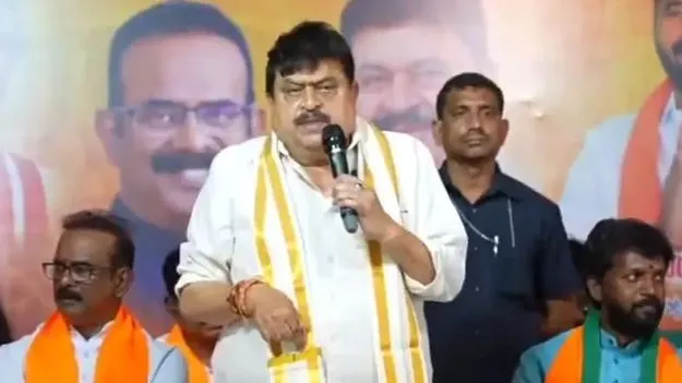 బీఆర్‌ఎస్‌ను తేలును చంపినట్లు చెప్పుతో కొట్టి చంపాలి