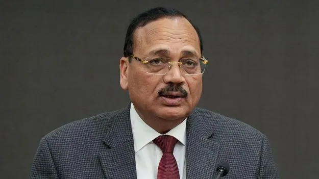 ‘బొద్దింక’ వ్యాఖ్యల్ని వక్రీకరించారు