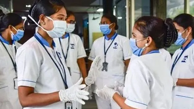 ప్రమాదంలో 10వేల మంది చదువులు!