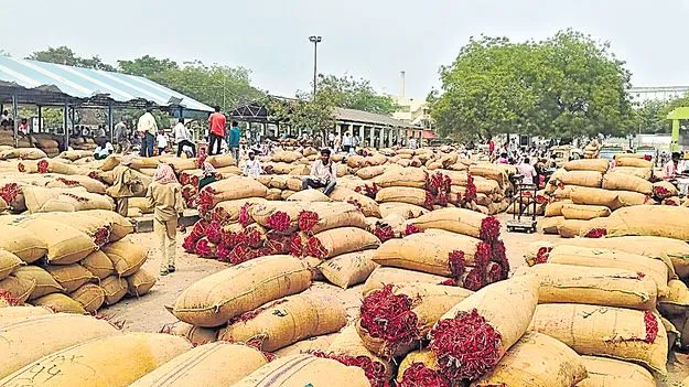 ధాన్యం దిగుబడి జాస్తి..బియ్యం సేకరణ నాస్తి! 