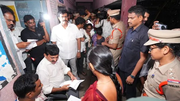 కళ్లల్లో విషం నింపుకొన్న ప్రతిపక్షాలు