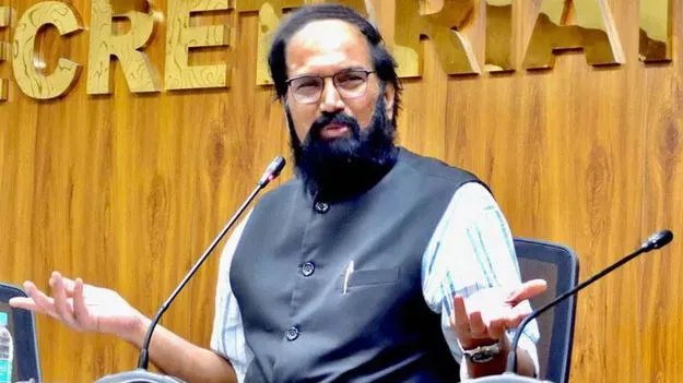 ధాన్యం కొనుగోళ్లలో వేగం పెంచాలి