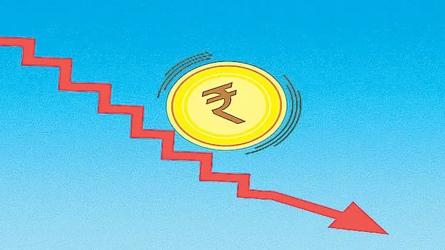 కొత్త కనిష్ఠానికి రూపీ 