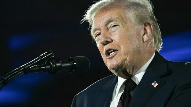 ట్రంప్‌నకు తగ్గుతున్న ప్రజాదరణ!