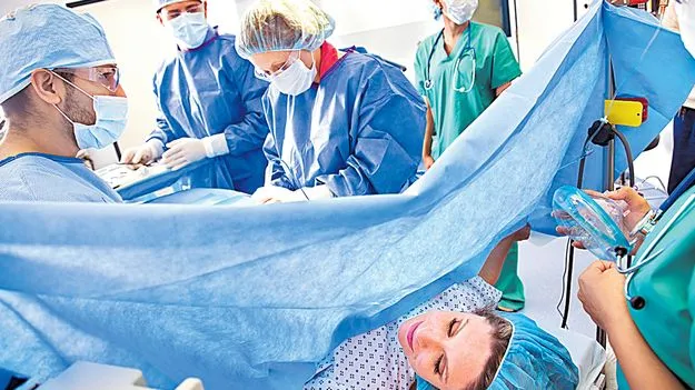 15 ఏళ్లు దాటిన పురుషుల్లో 44శాతం మద్యం ప్రియులే
