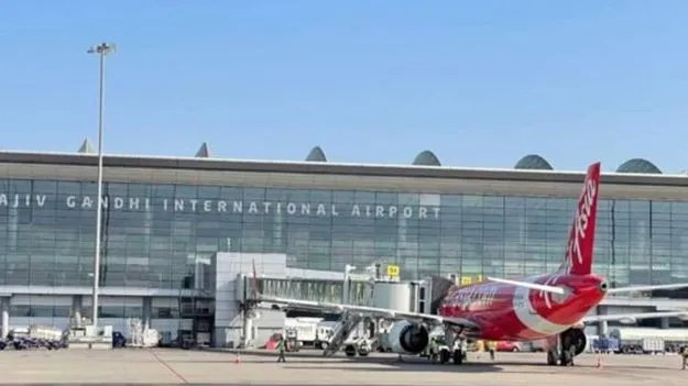 శంషాబాద్‌లో రన్‌వేపై ఆగిపోయిన చార్టెడ్‌ ఫ్లైట్‌!