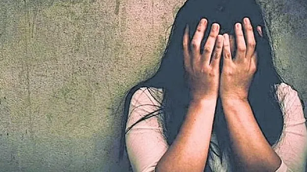 ప్రేమించానని వెంటపడి.. పెళ్లయ్యాక నరకం చూపించాడు! 