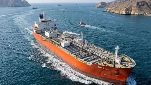 హోర్ముజ్‌ దాటిన ఎల్‌పీజీ ట్యాంకర్‌ ‘జగ్‌ విక్రమ్‌’