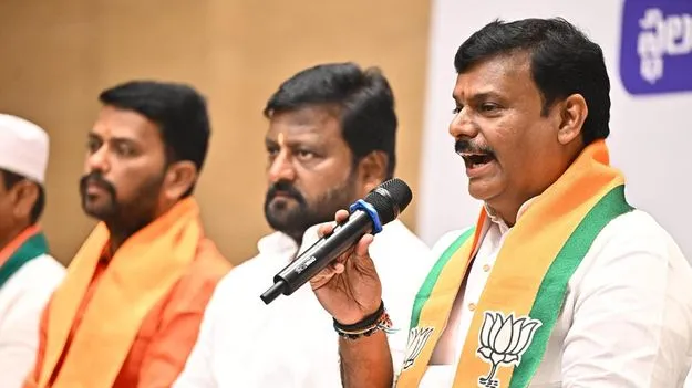 అంబేడ్కర్‌ రాజ్యాంగం వల్లే ప్రధానిగా మోదీ: మాధవ్‌